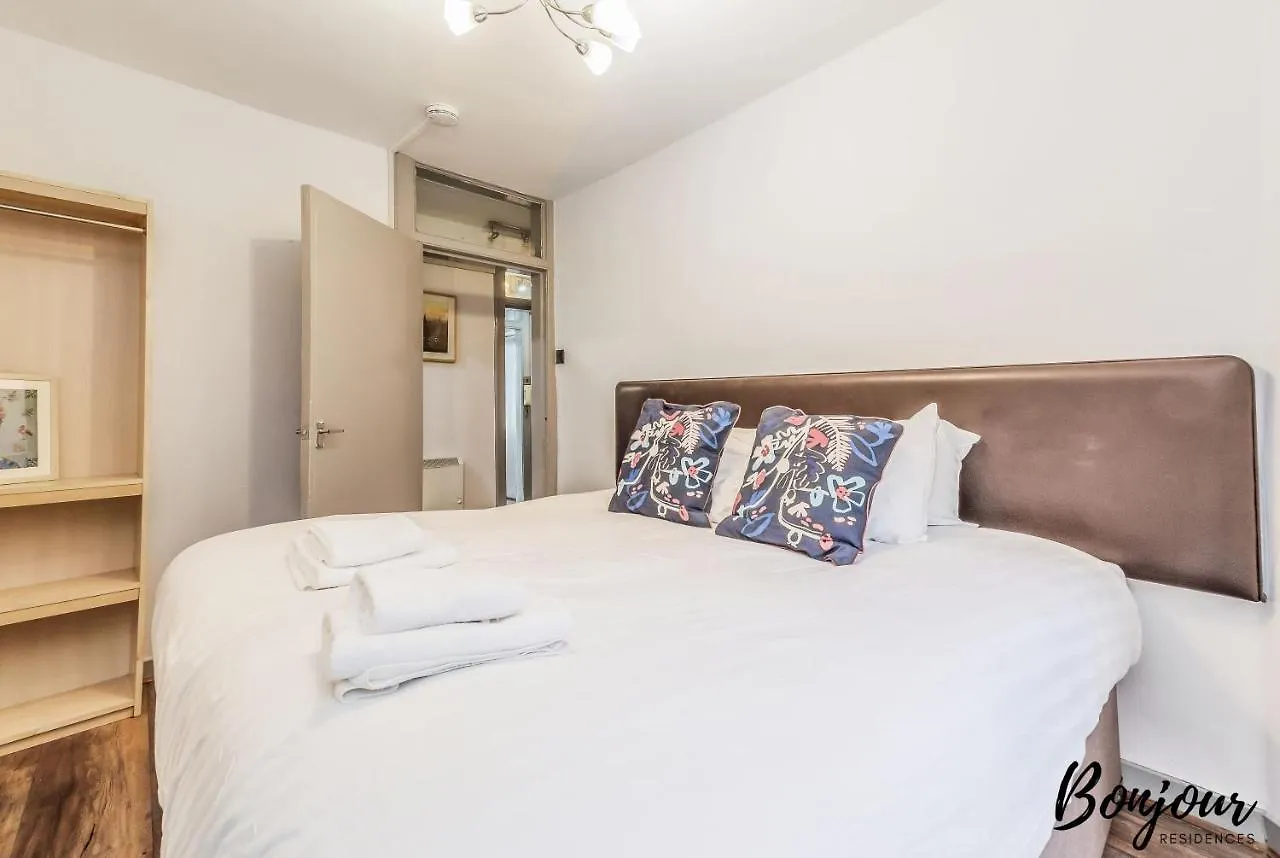 Apartment Royal Mile 3Br-2Ba, 1 Min To Castle - Free Parking & Zip Link Beds By Bonjour Residences Edinburgh